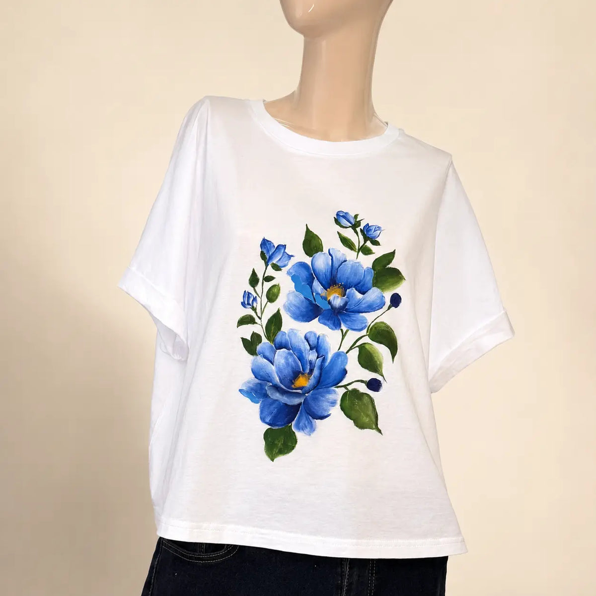 Violet Garden – Handbemaltes T-Shirt