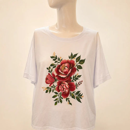 Burgundy Peony –  Handbemaltes T-Shirt